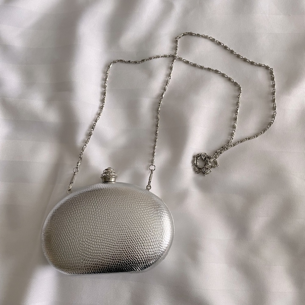 Small clutch